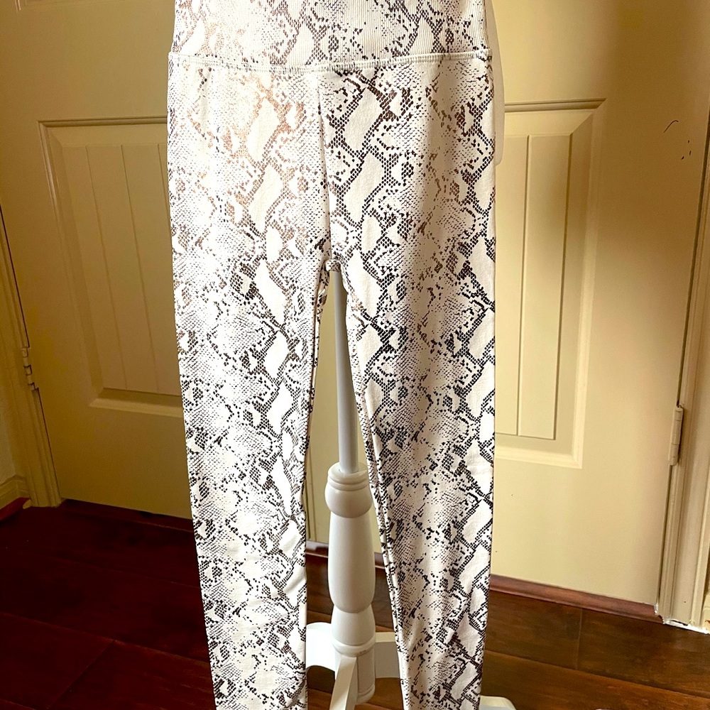 Brand new with out tags Leggings